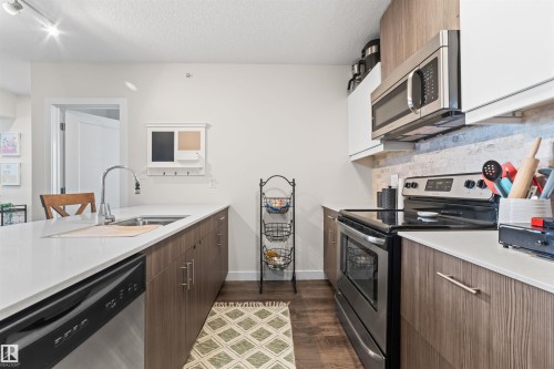 402 10227 115 Street, Edmonton, AB - Indoor Photo Showing Kitchen With Stainless Steel Kitchen