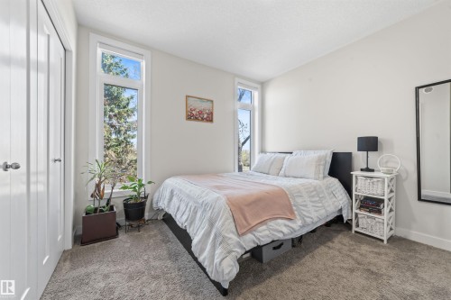 402 10227 115 Street, Edmonton, AB - Indoor Photo Showing Bedroom