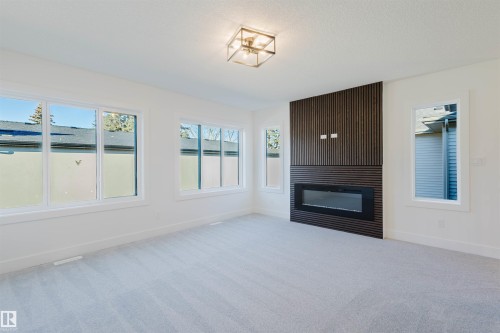 1570 Siskin Link, Edmonton, AB - Indoor
