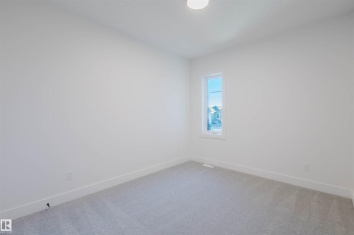 1570 Siskin Link, Edmonton, AB - Indoor Photo Showing Other Room