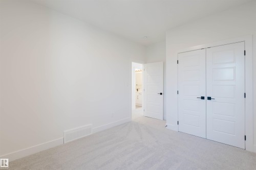 1570 Siskin Link, Edmonton, AB - Indoor Photo Showing Other Room