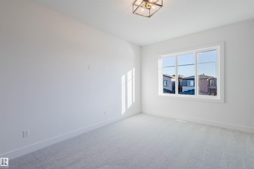 1570 Siskin Link, Edmonton, AB - Indoor Photo Showing Other Room
