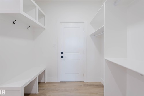 1570 Siskin Link, Edmonton, AB - Indoor