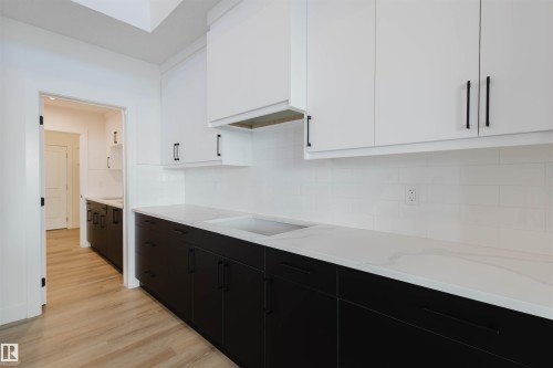 1570 Siskin Link, Edmonton, AB - Indoor Photo Showing Other Room