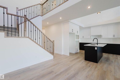 1570 Siskin Link, Edmonton, AB - Indoor