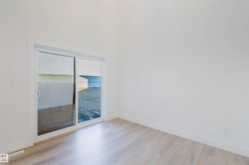 1570 Siskin Link, Edmonton, AB - Indoor Photo Showing Other Room