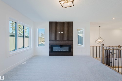 1570 Siskin Link, Edmonton, AB - Indoor