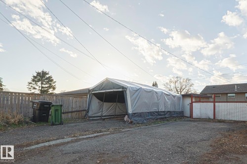 12029 50 Street, Edmonton, AB - Outdoor