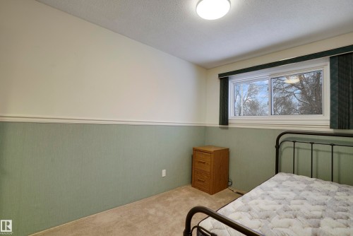 6208 149 Avenue, Edmonton, AB - Indoor Photo Showing Other Room