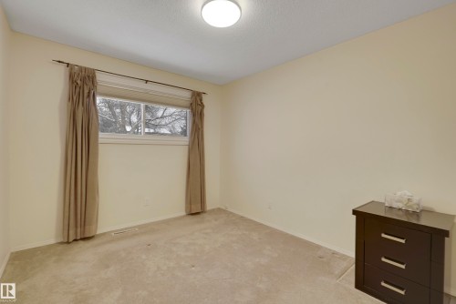 6208 149 Avenue, Edmonton, AB - Indoor Photo Showing Other Room