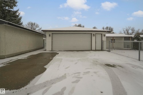 6208 149 Avenue, Edmonton, AB - Outdoor With Exterior