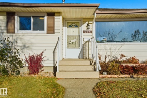 10657 St Gabriel School Road, Edmonton, AB - Outdoor