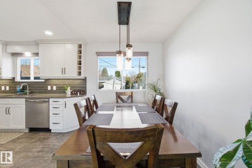 10657 St Gabriel School Road, Edmonton, AB - Indoor Photo Showing Dining Room