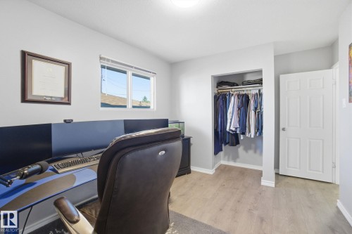 10657 St Gabriel School Road, Edmonton, AB - Indoor Photo Showing Office