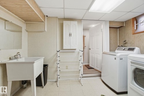 10657 St Gabriel School Road, Edmonton, AB - Indoor Photo Showing Laundry Room