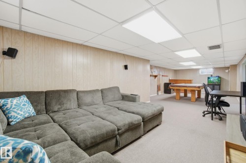 10657 St Gabriel School Road, Edmonton, AB - Indoor Photo Showing Basement
