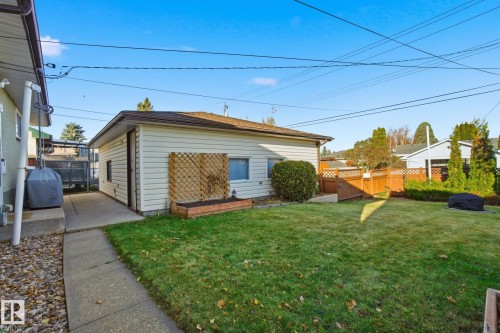 10657 St Gabriel School Road, Edmonton, AB - Outdoor