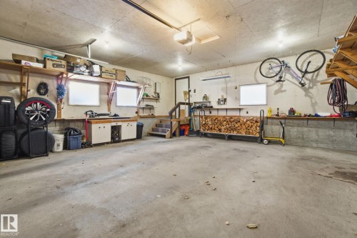 10657 St Gabriel School Road, Edmonton, AB - Indoor Photo Showing Garage
