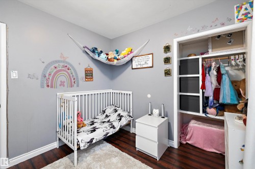 12039 52 Street, Edmonton, AB - Indoor Photo Showing Bedroom