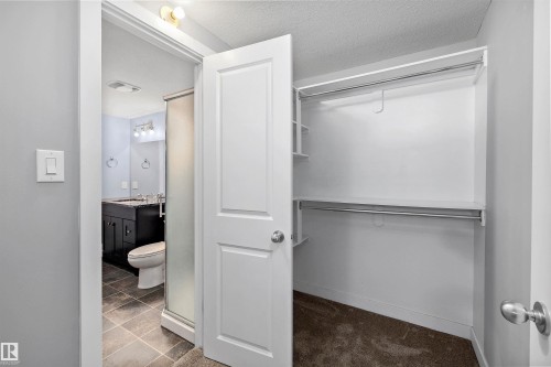 12039 52 Street, Edmonton, AB - Indoor