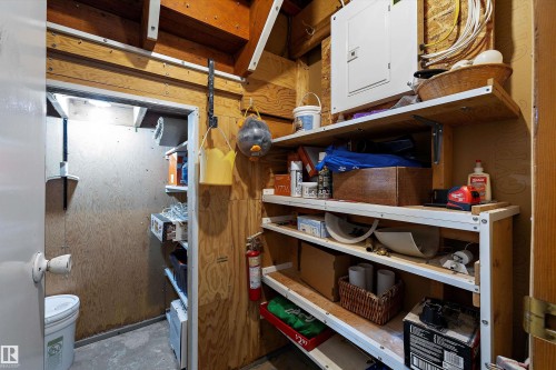 12039 52 Street, Edmonton, AB - Indoor