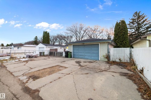 12039 52 Street, Edmonton, AB - Outdoor