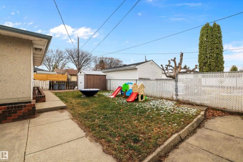 12039 52 Street, Edmonton, AB - Outdoor
