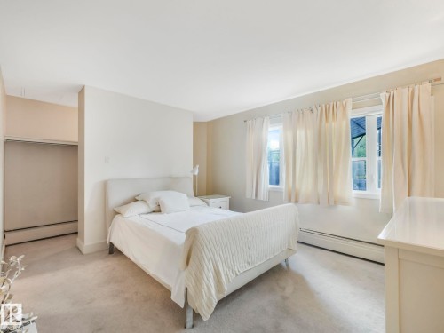 102 9715 110 Street, Edmonton, AB - Indoor Photo Showing Bedroom