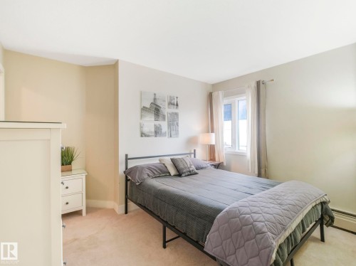 102 9715 110 Street, Edmonton, AB - Indoor Photo Showing Bedroom