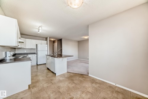 12 Graywood Terrace, Stony Plain, AB - Indoor Photo Showing Kitchen With Double Sink