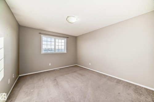 12 Graywood Terrace, Stony Plain, AB - Indoor Photo Showing Other Room