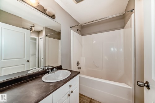 12 Graywood Terrace, Stony Plain, AB - Indoor Photo Showing Bathroom
