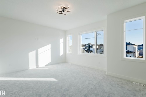 339 Munn Way, Leduc, AB - Indoor Photo Showing Other Room