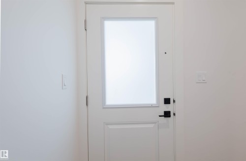 339 Munn Way, Leduc, AB - Indoor Photo Showing Other Room