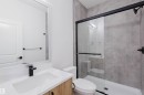 339 Munn Way, Leduc, AB  - Indoor Photo Showing Bathroom 
