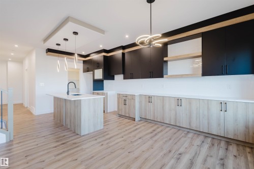 339 Munn Way, Leduc, AB - Indoor Photo Showing Kitchen