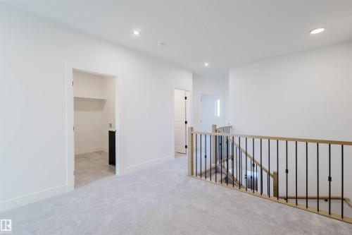 339 Munn Way, Leduc, AB - Indoor Photo Showing Other Room
