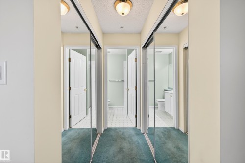 301 10511 42 Avenue, Edmonton, AB - Indoor