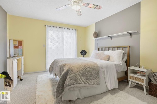 17 9935 167 Street, Edmonton, AB - Indoor Photo Showing Bedroom