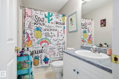17 9935 167 Street, Edmonton, AB - Indoor Photo Showing Bathroom