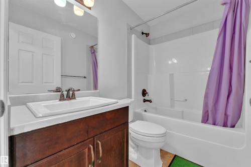 1807 52 Street, Edmonton, AB - Indoor Photo Showing Bathroom