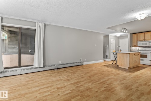 G7 10148 118 Street, Edmonton, AB - Indoor Photo Showing Kitchen
