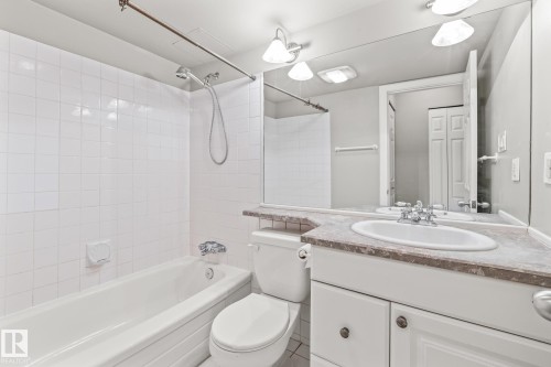 G7 10148 118 Street, Edmonton, AB - Indoor Photo Showing Bathroom