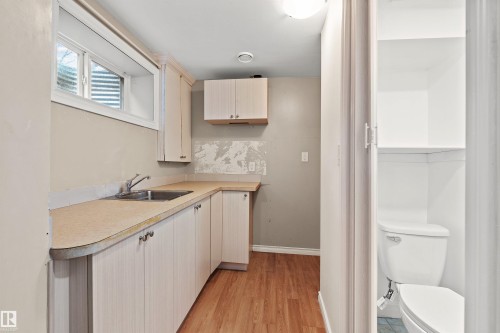 10516 108 Avenue, Edmonton, AB - Indoor