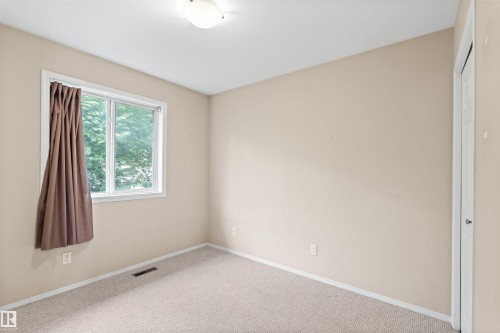 10516 108 Avenue, Edmonton, AB - Indoor Photo Showing Other Room