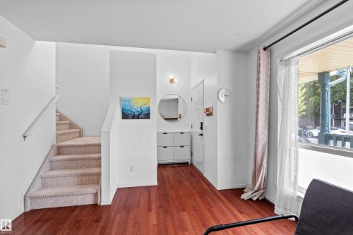 10516 108 Avenue, Edmonton, AB - Indoor Photo Showing Other Room