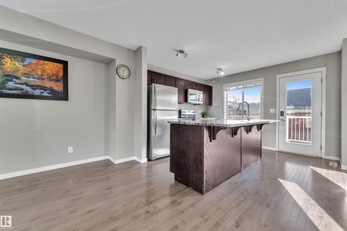 5239 20 Avenue, Edmonton, AB - Indoor Photo Showing Kitchen