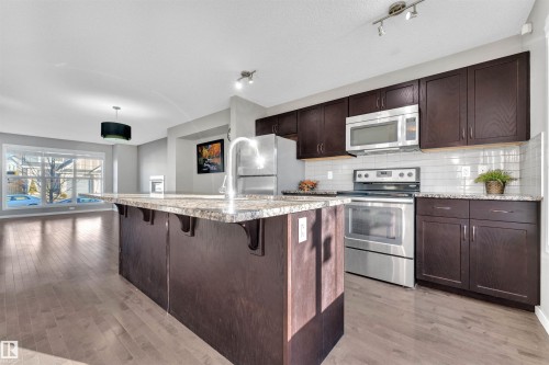 5239 20 Avenue, Edmonton, AB - Indoor Photo Showing Kitchen With Upgraded Kitchen