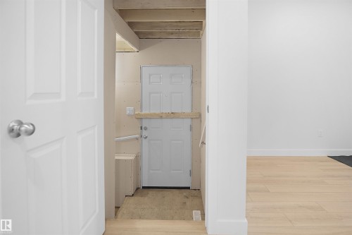 7227 182 Avenue, Edmonton, AB - Indoor Photo Showing Other Room