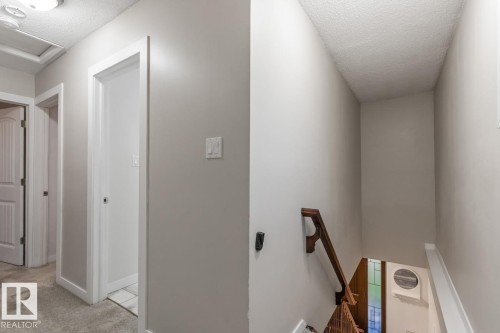 6815 11 Avenue, Edmonton, AB - Indoor Photo Showing Other Room